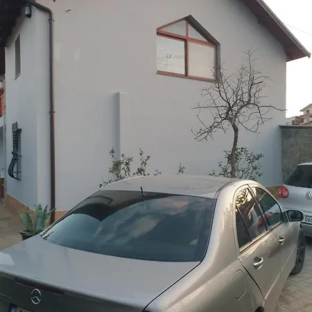 Eni's Villa, 2km From Vain Вилла Лежа