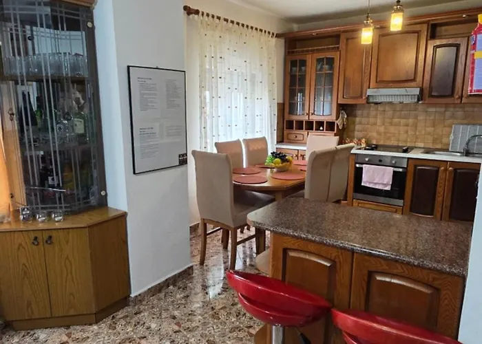 Eni's Villa, 5km From Shengjini *