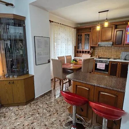 Eni's Villa, 5km From Shengjini *